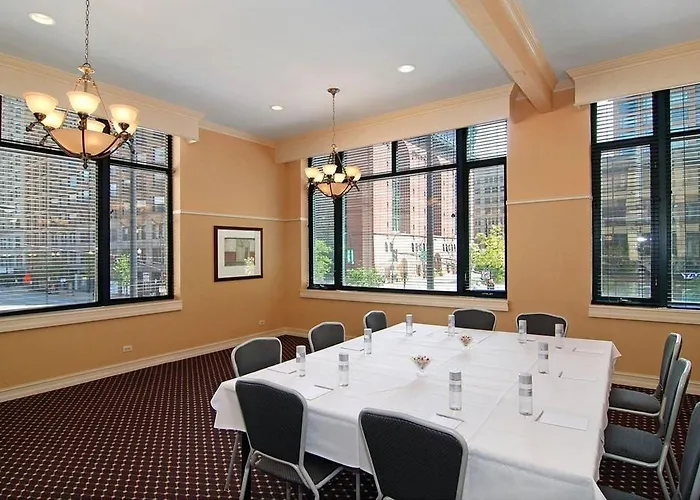 Hilton Vacation Club Hotel Blake Chicago 5*