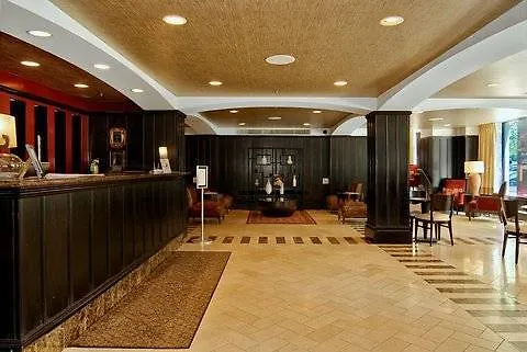 Hilton Vacation Club Blake Hotel Chicago